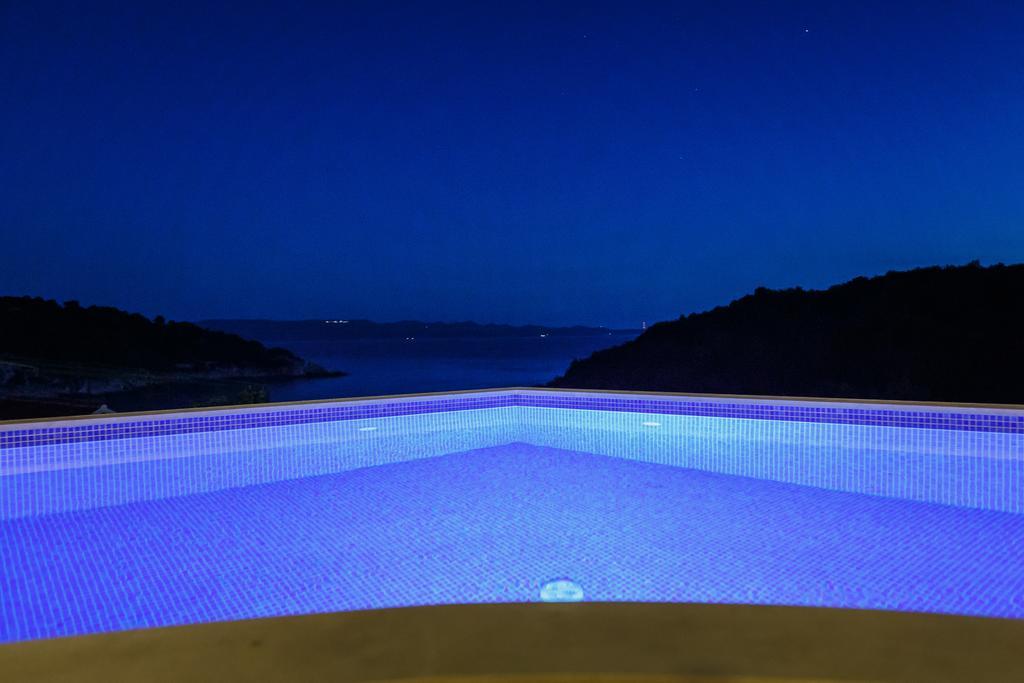 Villa Casabianca Милна Екстериор снимка